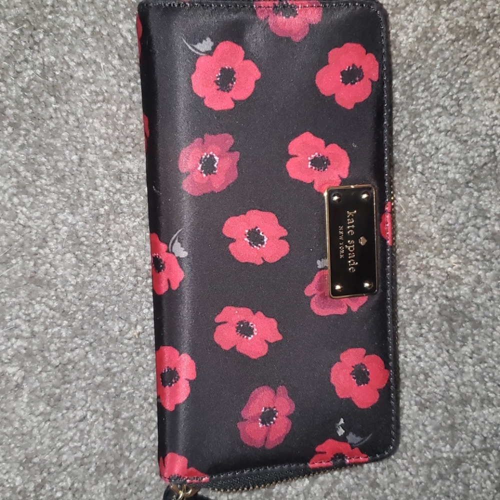 Kate Spade Wilson Poppy Nylon Wallet